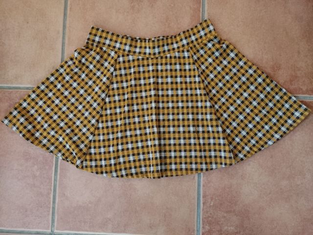 Falda corta de cuadros