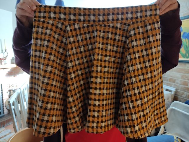 Falda corta de cuadros