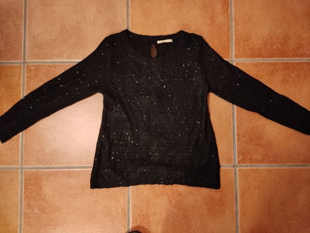Jersey negro con lentejuelas