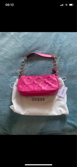 Borsa chic fucsia GUESS