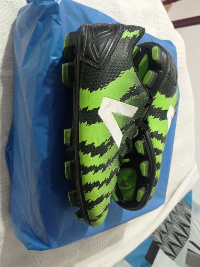 Botas de futbol 32
