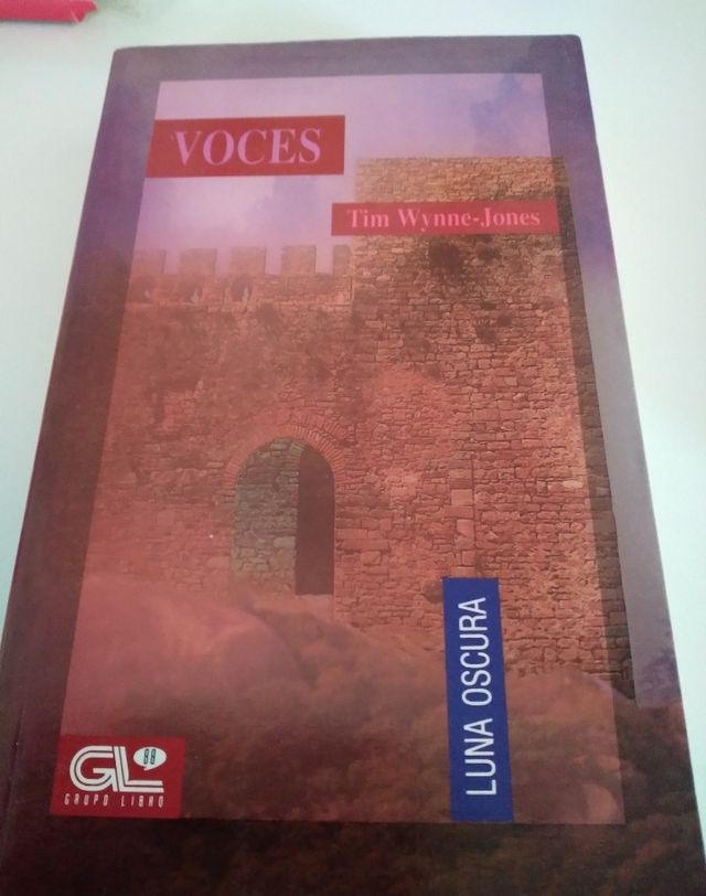 Voces. Luna oscura 5. 3 libros a elegir por 5€