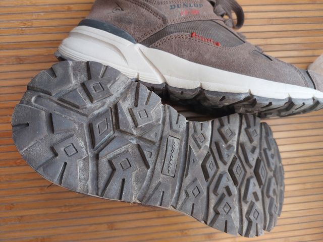 BOTAS DUNLOP PRÁCTICAMENTE NUEVAS