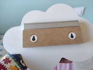 Luz quitamiedos nube madera pared