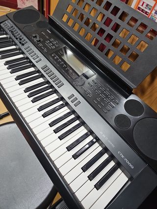 Teclado Casio CTK-7000