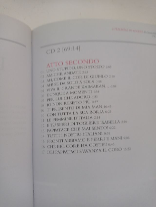 Libro,con dos CDs de ópera