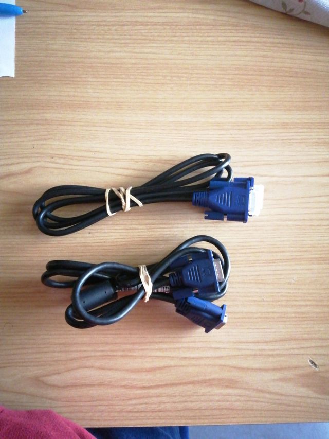 VGA, 2 cables