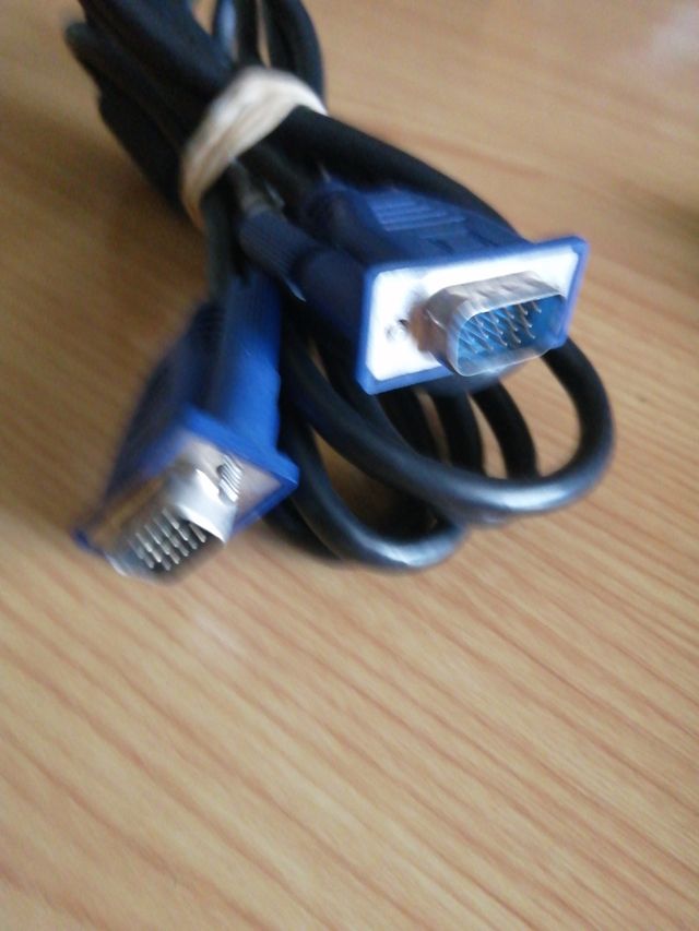 VGA, 2 cables