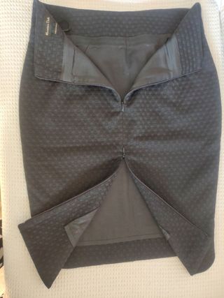 FALDA TUBO NEGRA MASSIMO DUTTI-  T-36