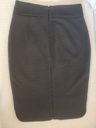 FALDA TUBO NEGRA MASSIMO DUTTI-  T-36