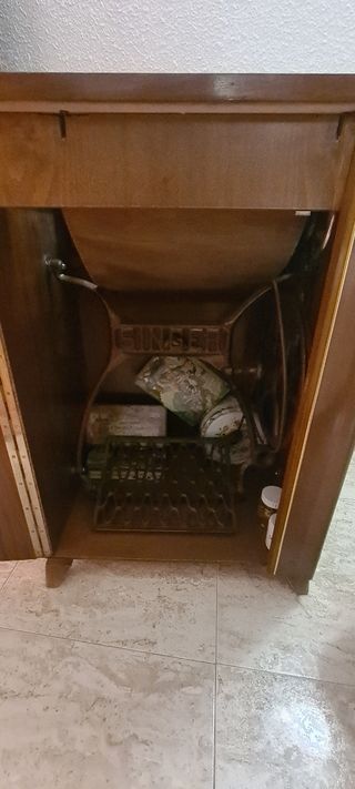 Maquina de coser singer