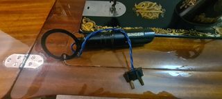 Maquina de coser singer