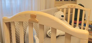 Culla Mibb con ampio cassetto e materasso