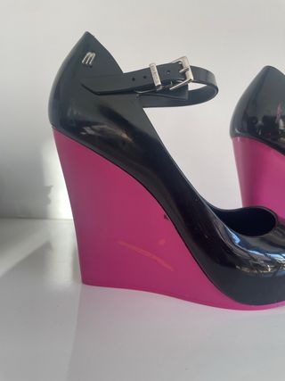 sandalia tacón peeptoes