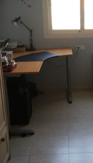 Mesa escritorio Galant ikea