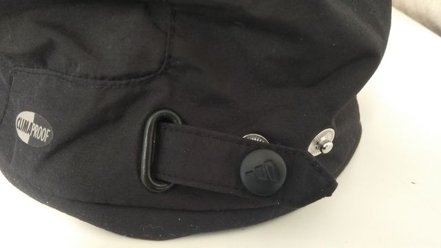 Gorra Adidas desmontable de invierno