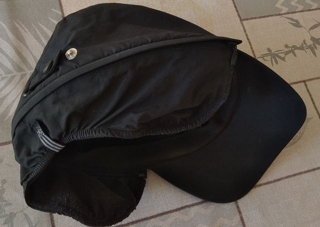 Gorra Adidas desmontable de invierno