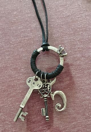 Gargantillas,collares y pulseras