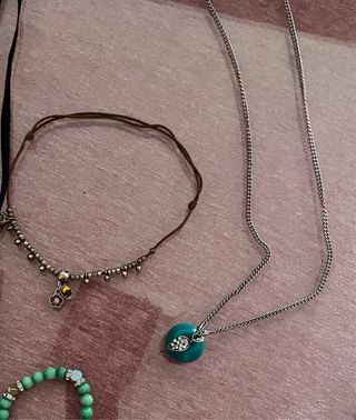 Gargantillas,collares y pulseras