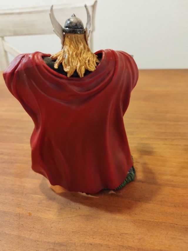 Statuetta Thor