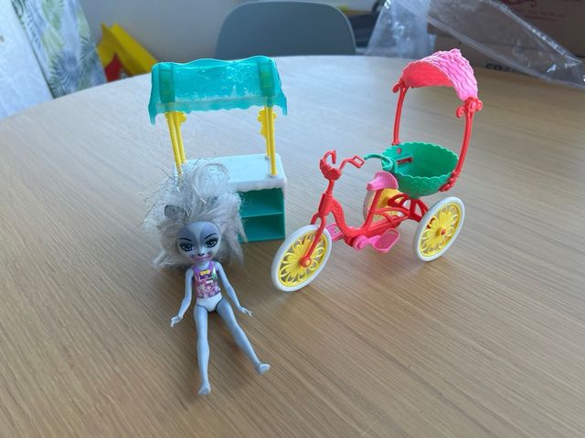 Pack muñeca enchantimal