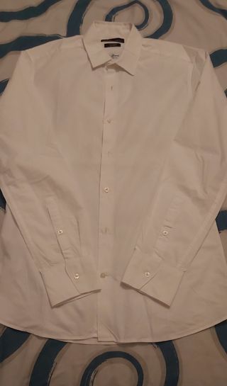 Traje para joven con camisa incluida