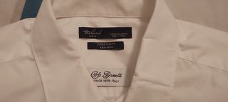 Traje para joven con camisa incluida