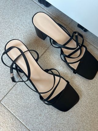Zapatos negros tacón nuevos a estrenar