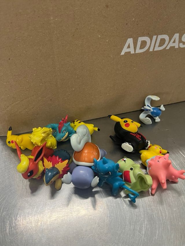 Maletin Pokemon 189 unidades