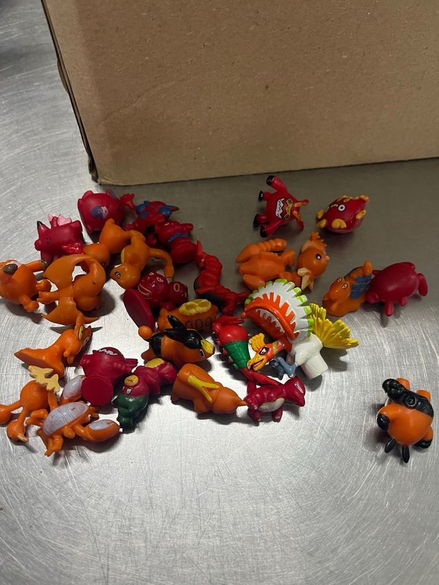 Maletin Pokemon 189 unidades