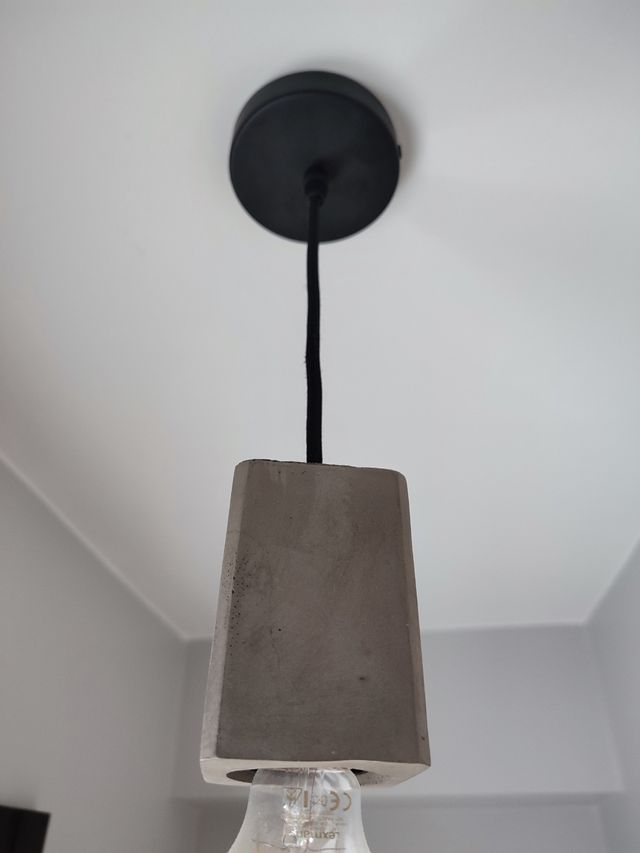 Lámpara de techo de cemento