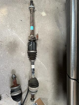 Transmision delantera derecha (Larga) Kia sorento