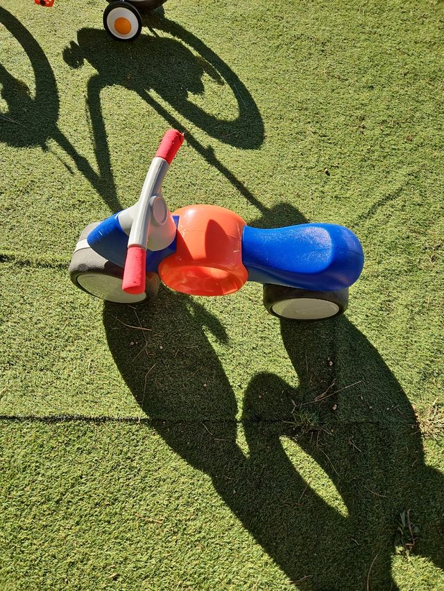 Moto correpasillos 2 a 4 neomoto imaginarium