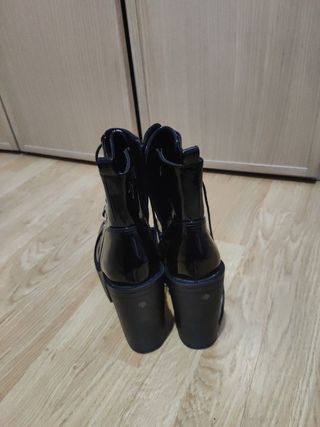 Botines negros