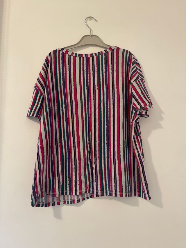 CAMISETA DE RAYAS DE COLORES