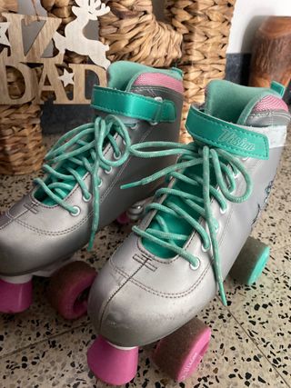 Patines de cuatro ruedas para niña