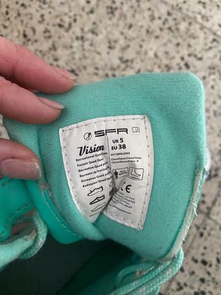 Patines de cuatro ruedas para niña