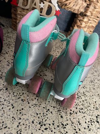 Patines de cuatro ruedas para niña