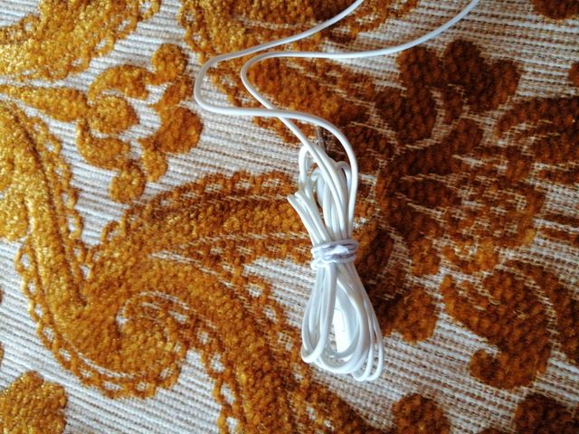 Auricolare. Bianco. Ottimo stato. 