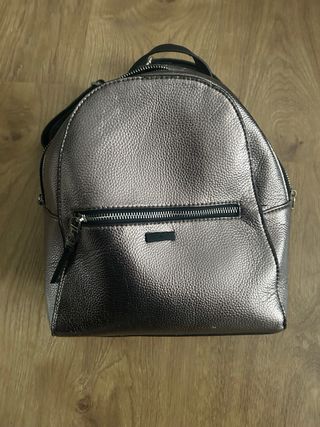 Mochila plateada 