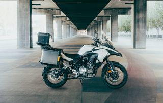 Alquiler moto Benelli en Barcelona