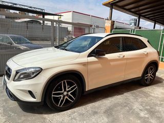 Mercedes-Benz GLA 220d 4Matic 2015