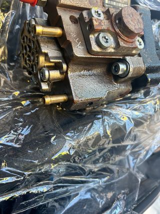 bomba inyectora nissan atleon