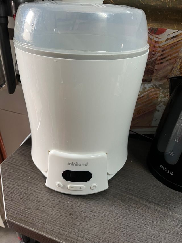 Calienta biberones Miniland