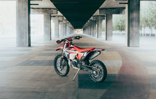 Alquiler moto GasGas en Barcelona