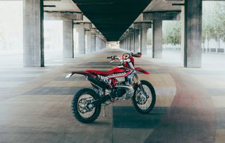 Alquiler moto GasGas en Barcelona