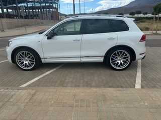 Volkswagen Touareg 2015