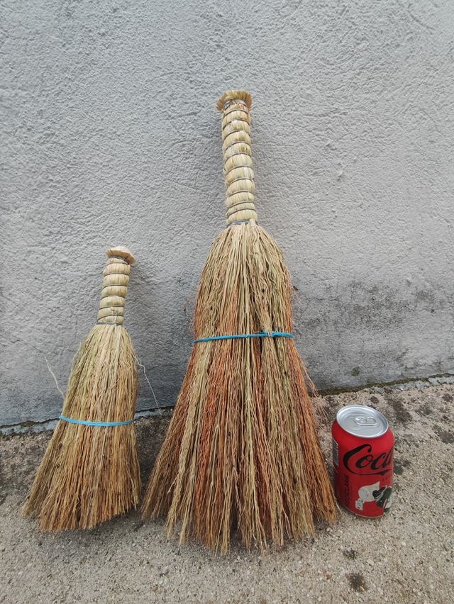 Escobas de Mijo 