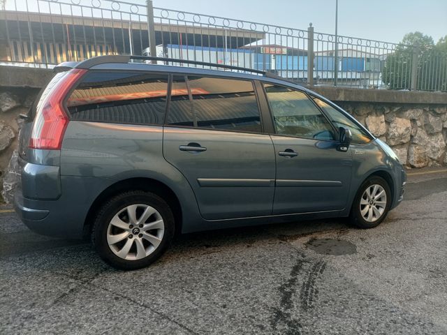 Citroen Grand C4 Picasso 2011