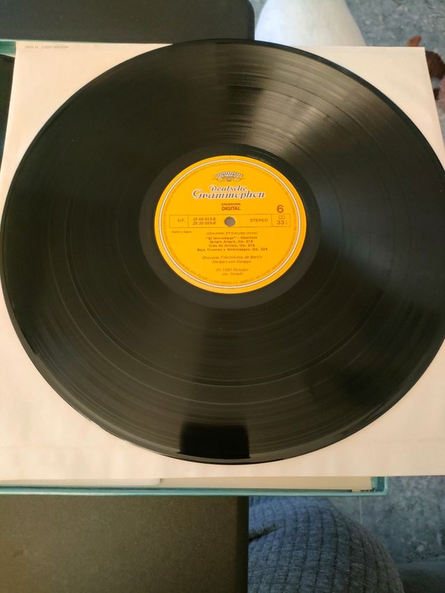 Johann & Josef Strauss Box